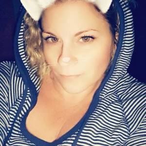 Meet your Posher, Holly